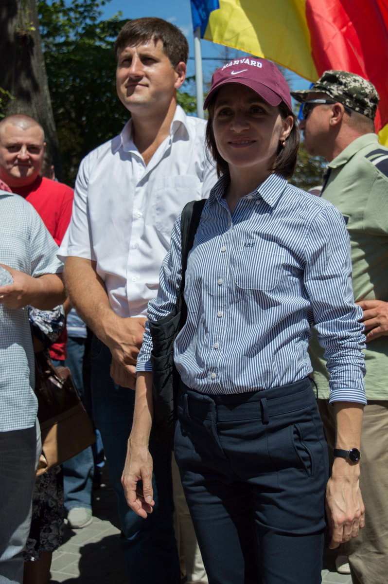 Moldova protesters demand mixed system be abrogated, urge EU, US apply sanctions on Democrats, Socialists  