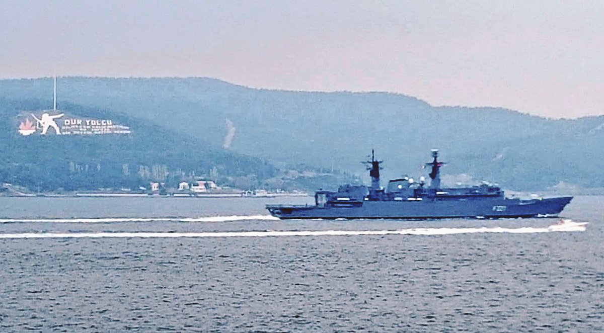 Romanian Navy Type 22 Broadsword class frigate Regele Ferdinand F221 (x @RoyalNavy HMS Coventry F98)transited Dardanelles towards Marmara