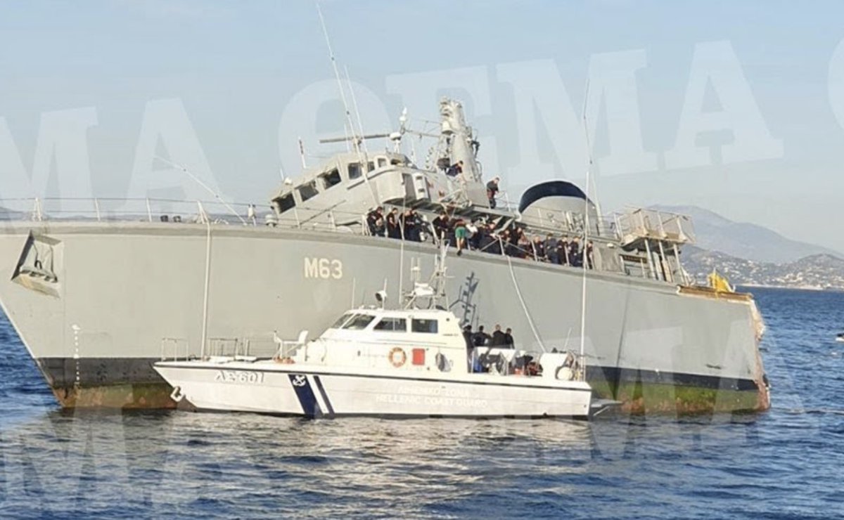 Ex-RN minehunter (former HMS Berkeley) serving with the flag-grflag-gr Greek navy since 2001 as HS Kallisto cut in half during collision with Maersk containership.  Accident occurred at 0730 this morning off Piraeus. 2 crew members slightly injured rescued from water