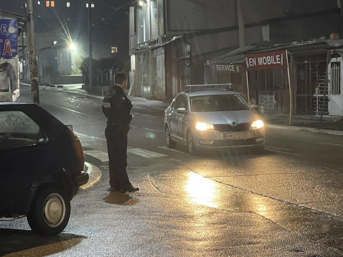 A few days after Kosovo PM Albin Kurti's announcement, police tonight started increasing its presence in the north.  The deployment comes after Serb members of the police resigned en masse in November.