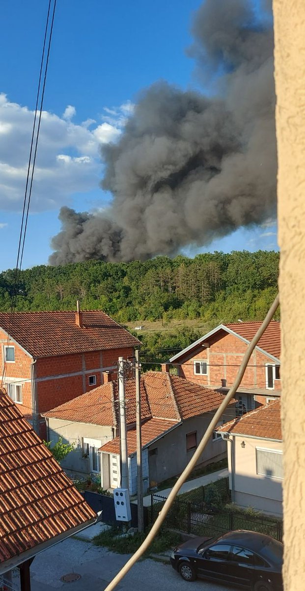 Grand incendie dans une usine de pellets à Potez Košutnjak - Ilina voda