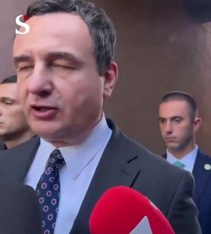 Le Premier ministre du Kosovo @AlbinKurti répond au président serbe Vucic, en énonçant ses conditions pour la normalisation : 1) livrer Milan Radoicic, 2) signer l'accord d'Ohrid, 3) retirer la lettre de Brnabic qui conteste l'indépendance et l'intégrité territoriale du Kosovo