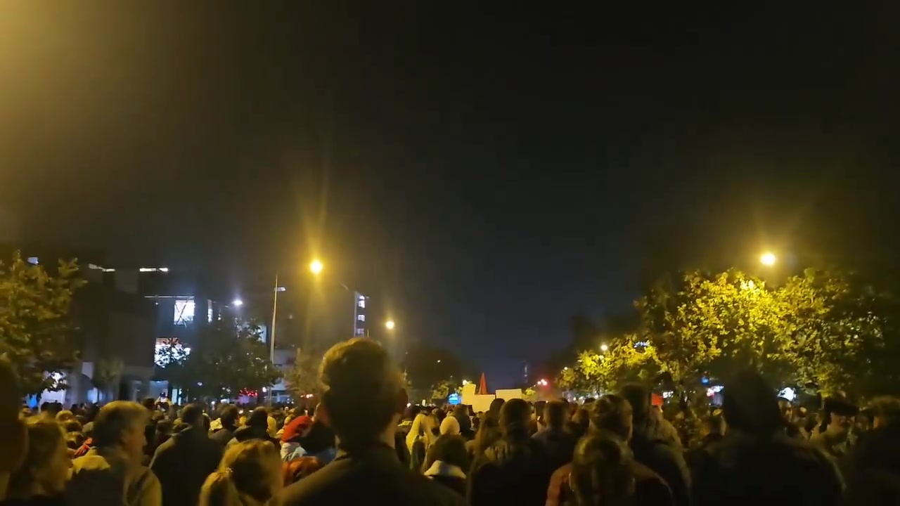 A column of citizens is heading towards the City Assembly in Novi Sad. NoviSad protest