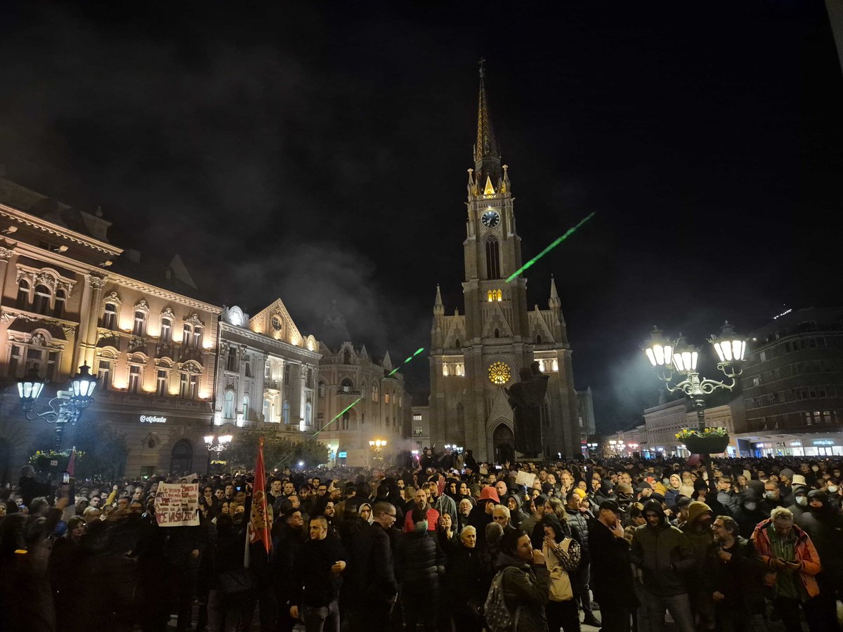 Demonstrators hung a banner on one of the windows Let Serbia stop, so the prosecutor can go