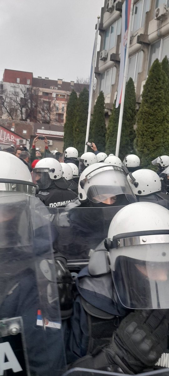 Blocked department of the police in Novi Sad. The police use force