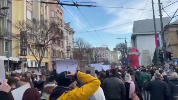 Students, farmers, citizens come to protest at Slivija in Belgrade