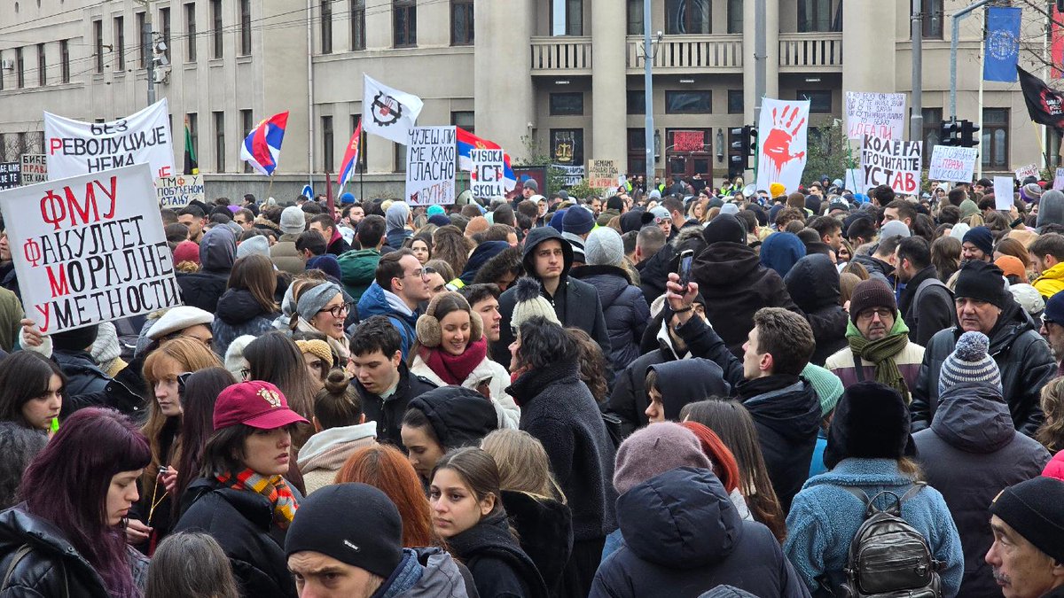 A student protest over the trampling of a girl during a blockade in downtown Belgrade is underway, and they are heading towards the Higher Public Prosecutor's Office. The Ministry of Interior announced that the suspect is being charged with attempted aggravated murder and that he has already been convicted seven times.