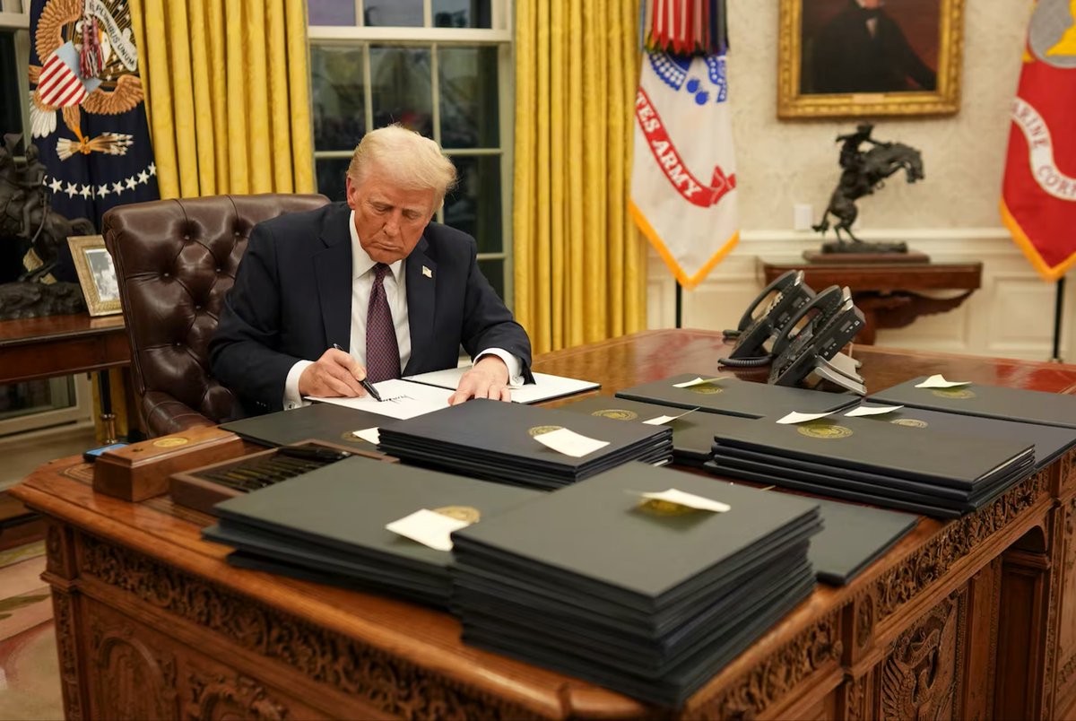 US President Trump has signed a one-year extension of the national emergency with respect to the Western Balkans. The decision cites ongoing attempts to challenge the sovereignty and territorial integrity of Western Balkans countries, threats to full transatlantic integration, extremist violence, and sanctions evasion.