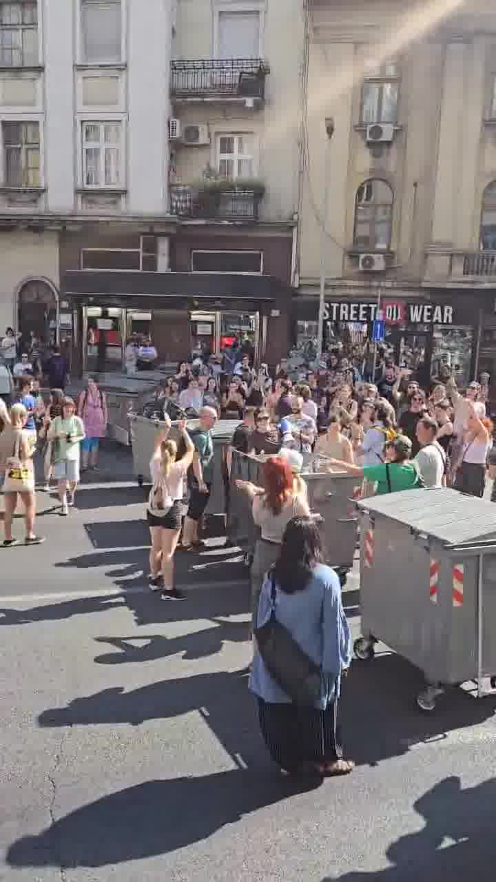 Blockades across Serbia: Terazije tunnel 