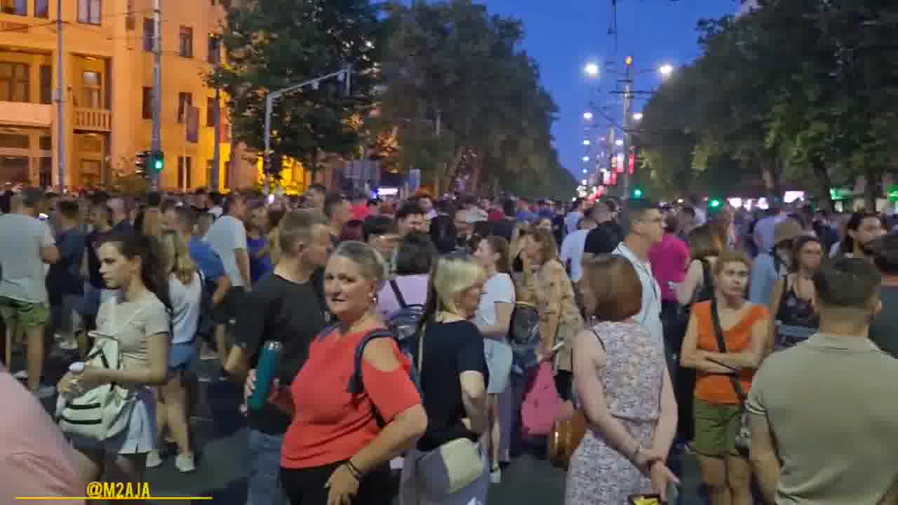 Protest in front of Pravno in Belgrade