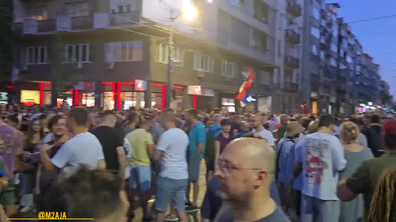 Protest in front of Pravno in Belgrade