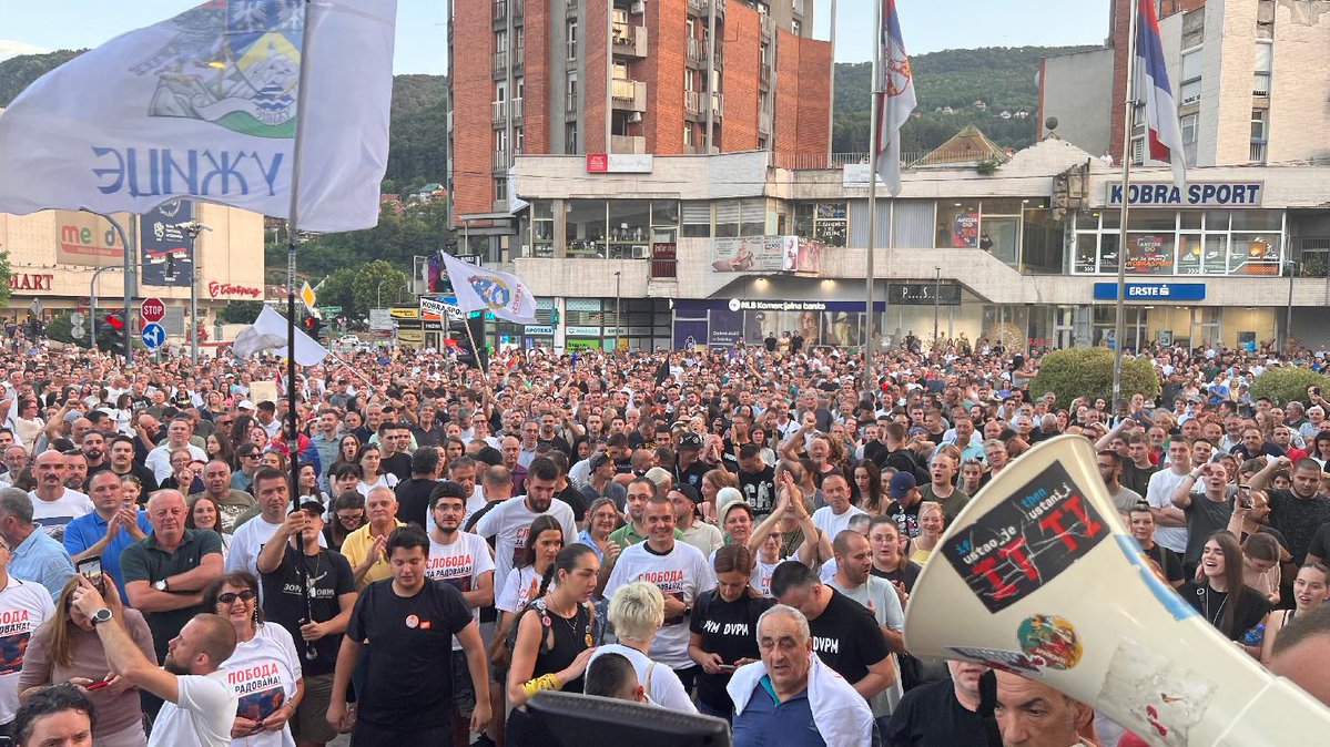 The ninth day of blockades in Serbia. The day started somewhat calmly, at least in Belgrade. A protest was organized in front of the court in Užice