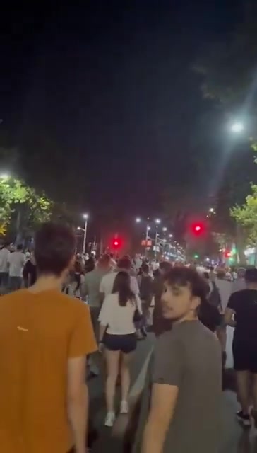 Peaceful protesters are moving towards Slavia