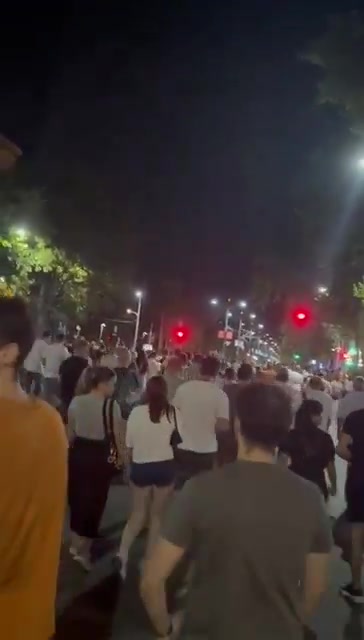 Peaceful protesters are moving towards Slavia