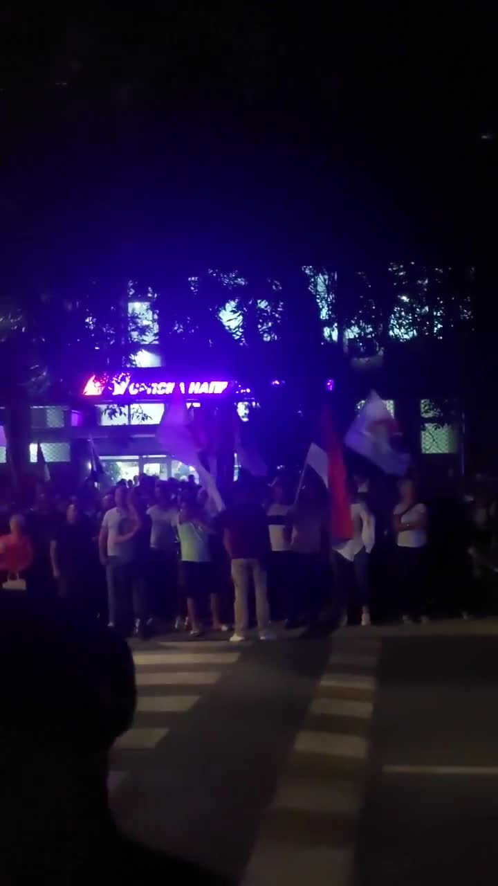 Protesters came to SNS office in Krusevac