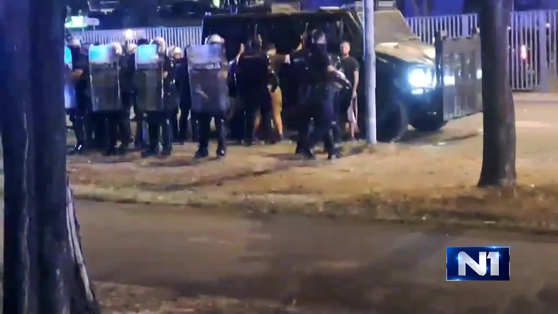 Arrests at Stari Merkator in New Belgrade