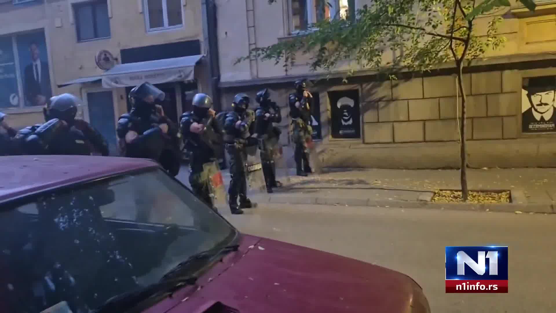 As reported by N1 reporter, students have called for a gathering in Niš, but for now only a large number of police officers are present.