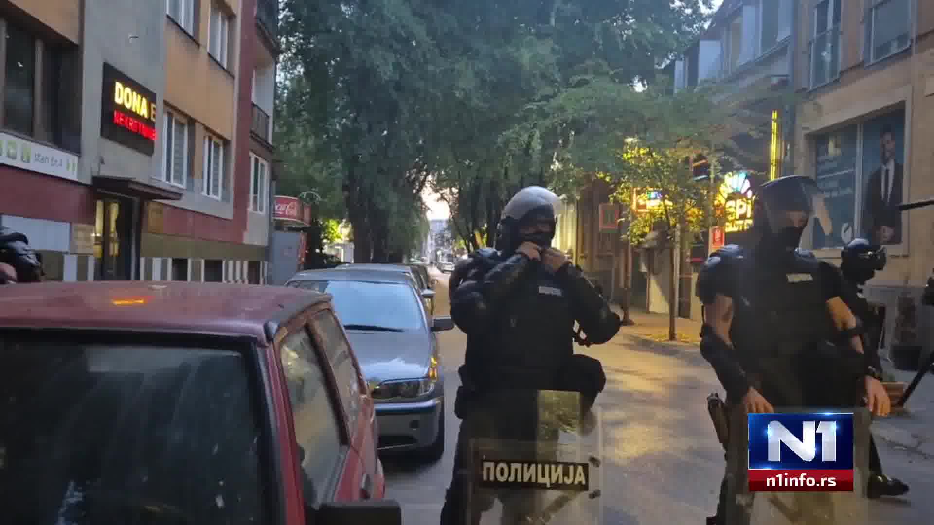 As reported by N1 reporter, students have called for a gathering in Niš, but for now only a large number of police officers are present.