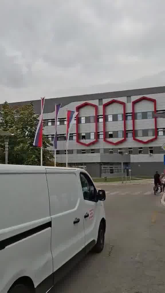 A rally in support of the detained technician from the Clinical Center of Vojvodina has begun in Novi Sad