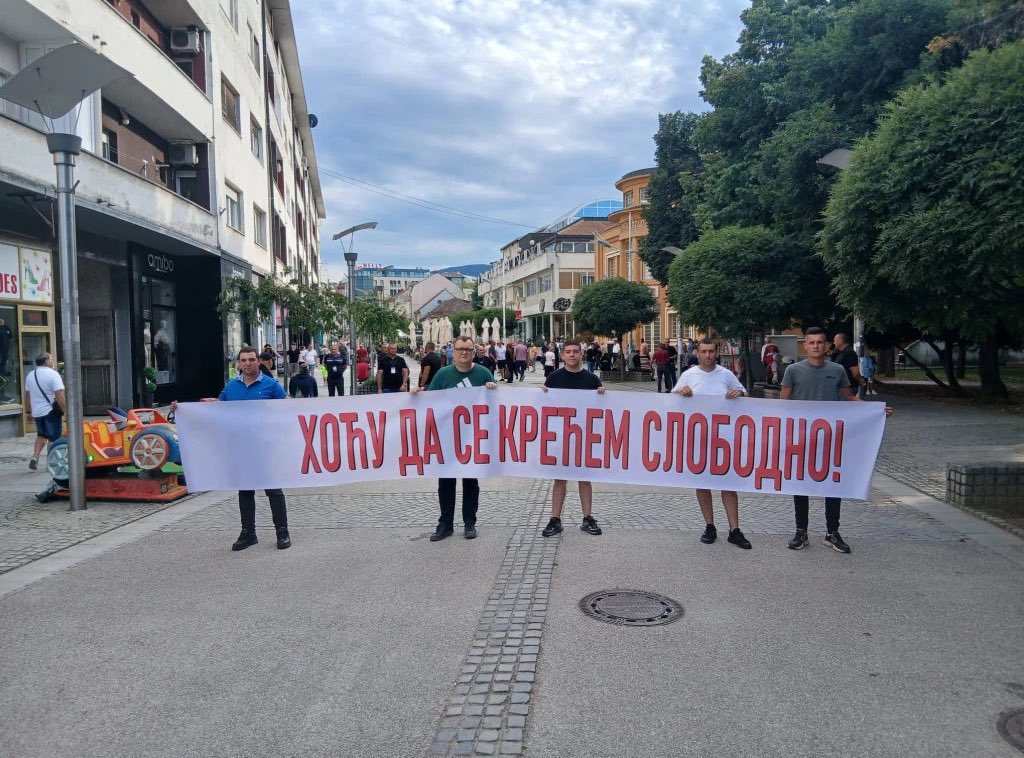 Citizens gather across Serbia against blockades: We want a normal life; Rally against blockades begins in North Mitrovica