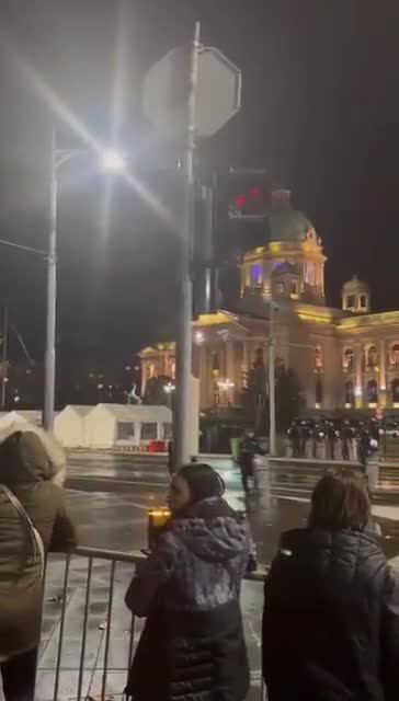 Live in front of the Serbian Parliament: Second day of Dijana Hrka's hunger strike