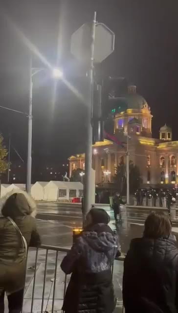 Live in front of the Serbian Parliament: Second day of Dijana Hrka's hunger strike