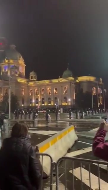 Live in front of the Serbian Parliament: Second day of Dijana Hrka's hunger strike