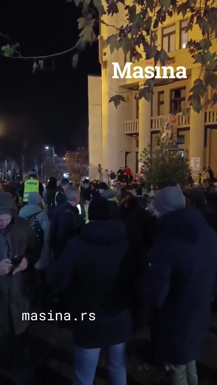 The 365 Days of Seeking Justice protest begins in front of the Faculty of Law in Belgrade