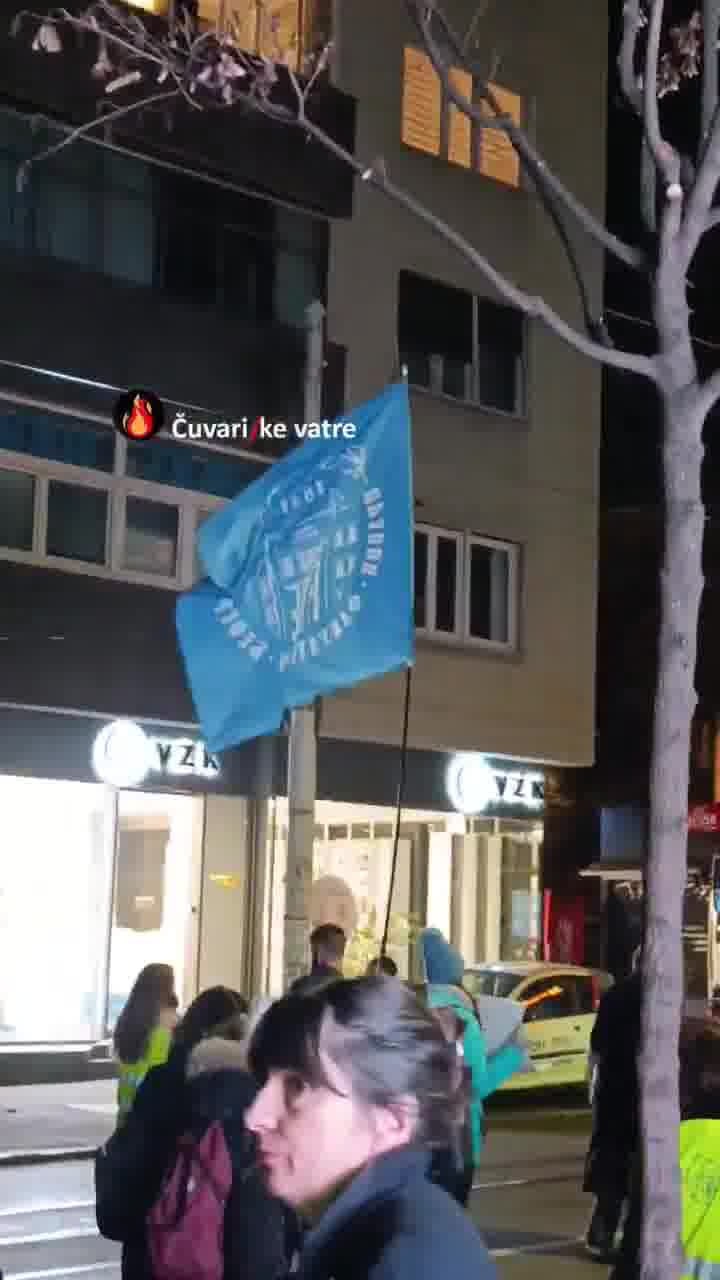 Students of the Faculty of Law in Belgrade mark the anniversary of the beginning of the blockade with a protest and a walk. They first go to the Supreme Public Prosecutor's Office. Then to the Government of Serbia building, then the Presidency, then the National Theater, then the Rectorate building. They end the walk in front of the RTS building