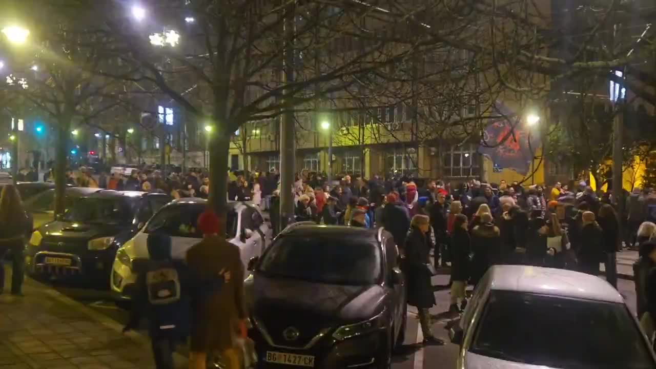 Law students gave full support to judges and prosecutors in front of the Supreme Judicial Council