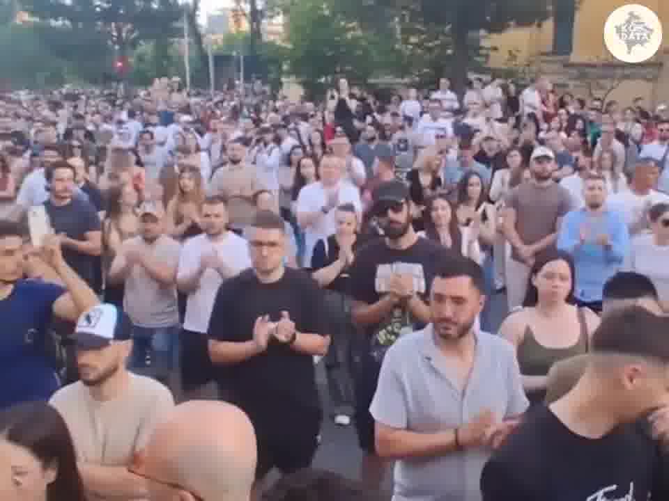 Thousands of people took part in the 2nd day of protests in Tirana against the Zvernec investment, linked to Jared Kushner and Qatari investors. Protesters chanted, Albania is only for Albanians and Death to the traitors. Conservative groups also joined the protest; They protested against the new protocol which allows free hormone therapy for transgender people