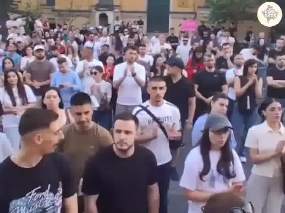 Thousands of people took part in the 2nd day of protests in Tirana against the Zvernec investment, linked to Jared Kushner and Qatari investors. Protesters chanted, Albania is only for Albanians and Death to the traitors. Conservative groups also joined the protest; They protested against the new protocol which allows free hormone therapy for transgender people