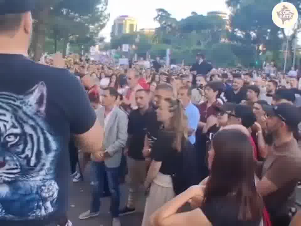 Thousands of people took part in the 2nd day of protests in Tirana against the Zvernec investment, linked to Jared Kushner and Qatari investors. Protesters chanted, Albania is only for Albanians and Death to the traitors. Conservative groups also joined the protest; They protested against the new protocol which allows free hormone therapy for transgender people