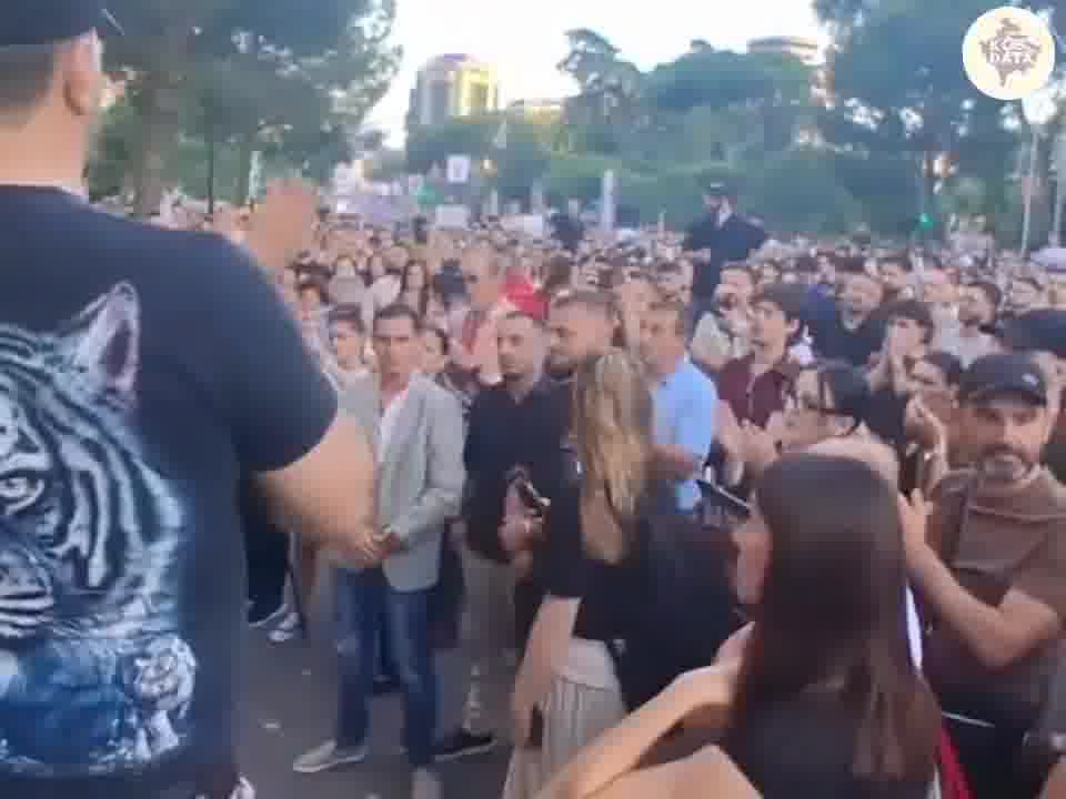 Thousands of people took part in the 2nd day of protests in Tirana against the Zvernec investment, linked to Jared Kushner and Qatari investors. Protesters chanted, Albania is only for Albanians and Death to the traitors. Conservative groups also joined the protest; They protested against the new protocol which allows free hormone therapy for transgender people