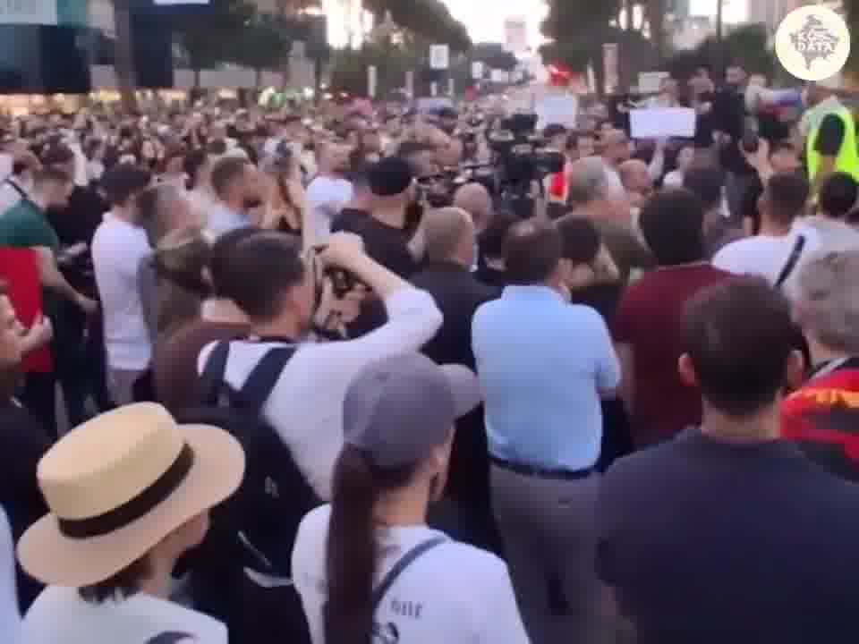 Thousands of people took part in the 2nd day of protests in Tirana against the Zvernec investment, linked to Jared Kushner and Qatari investors. Protesters chanted, Albania is only for Albanians and Death to the traitors. Conservative groups also joined the protest; They protested against the new protocol which allows free hormone therapy for transgender people