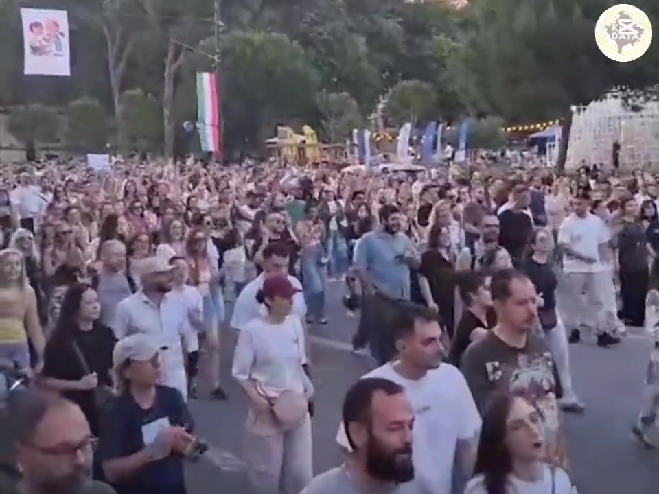 Thousands of people took part in the 2nd day of protests in Tirana against the Zvernec investment, linked to Jared Kushner and Qatari investors. Protesters chanted, Albania is only for Albanians and Death to the traitors. Conservative groups also joined the protest; They protested against the new protocol which allows free hormone therapy for transgender people