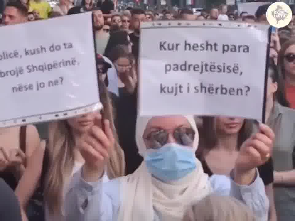 Thousands of people took part in the 2nd day of protests in Tirana against the Zvernec investment, linked to Jared Kushner and Qatari investors. Protesters chanted, Albania is only for Albanians and Death to the traitors. Conservative groups also joined the protest; They protested against the new protocol which allows free hormone therapy for transgender people
