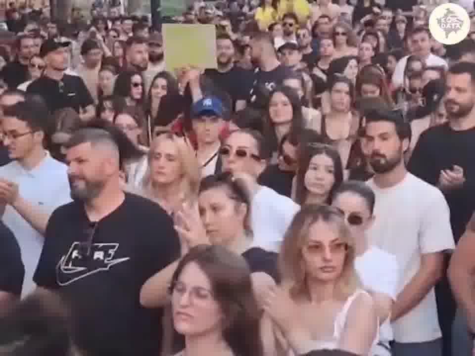 Thousands of people took part in the 2nd day of protests in Tirana against the Zvernec investment, linked to Jared Kushner and Qatari investors. Protesters chanted, Albania is only for Albanians and Death to the traitors. Conservative groups also joined the protest; They protested against the new protocol which allows free hormone therapy for transgender people