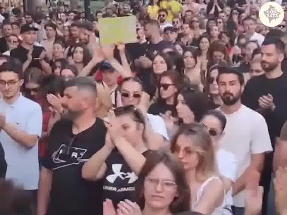 Thousands of people took part in the 2nd day of protests in Tirana against the Zvernec investment, linked to Jared Kushner and Qatari investors. Protesters chanted, Albania is only for Albanians and Death to the traitors. Conservative groups also joined the protest; They protested against the new protocol which allows free hormone therapy for transgender people