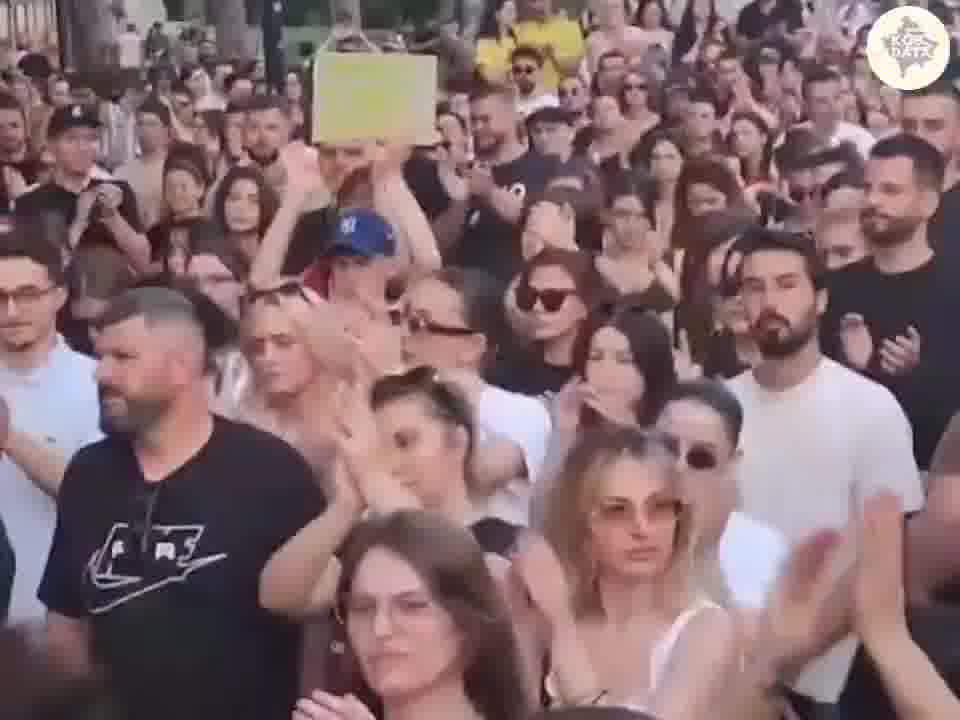 Thousands of people took part in the 2nd day of protests in Tirana against the Zvernec investment, linked to Jared Kushner and Qatari investors. Protesters chanted, Albania is only for Albanians and Death to the traitors. Conservative groups also joined the protest; They protested against the new protocol which allows free hormone therapy for transgender people